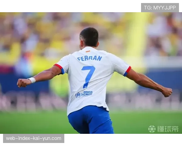 费兰托雷斯完成帽子戏法 赛季状态回升成进攻利器